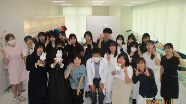 【修学旅行２日目】学科別研修看護科編　＠ナガイレーベン株式会社