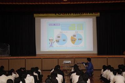 真庭警察署交通課による交通講話